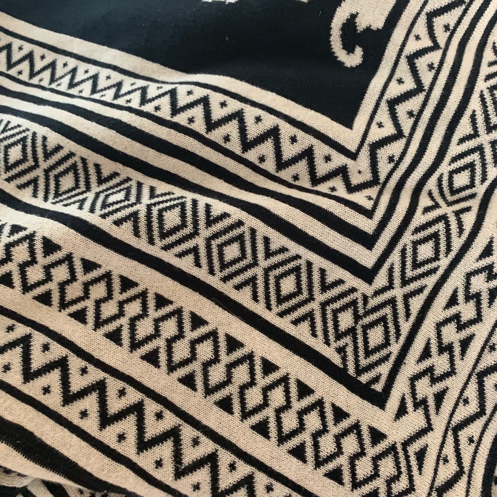 Hp A. Peach Mixed Print Oversized Open Front Cape - image 3